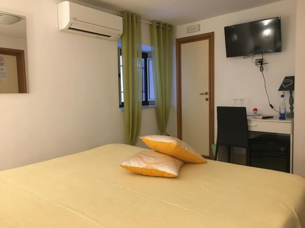 كاتانيا B&B Liberty 900 المظهر الخارجي الصورة