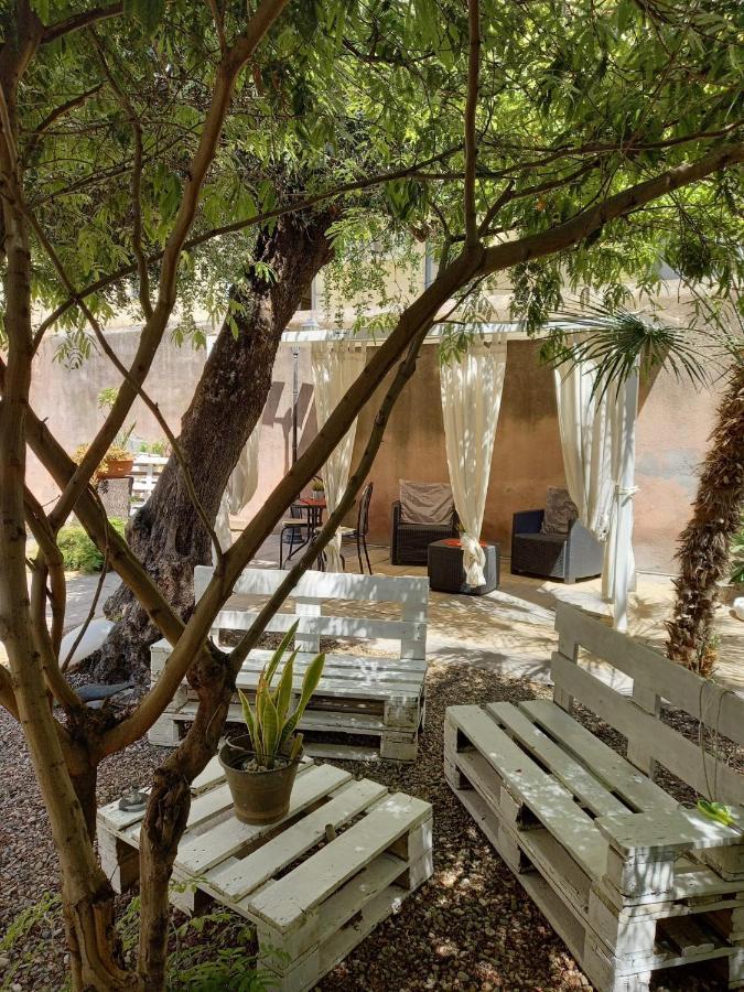 كاتانيا B&B Liberty 900 المظهر الخارجي الصورة